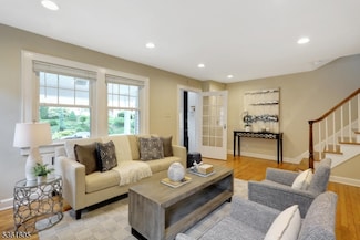 120 Greenwood Dr, Millburn, NJ 07041
