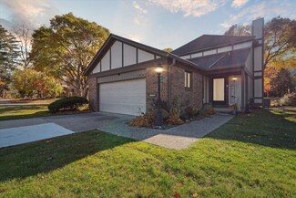 1402 Coventry Close St Unit 15, East Lansing, MI 48823