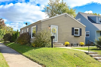 3636 N 97th St, Milwaukee, WI 53222