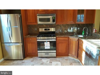 5 Hopkinson Ct, East Windsor, NJ 08520