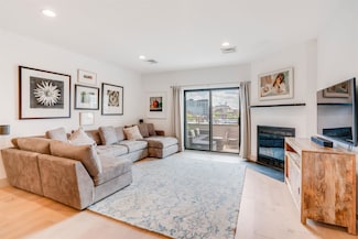 75 Liberty Ave Unit E3, Jersey City, NJ 07306