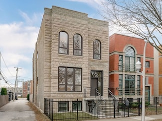 461 E 41st St, Chicago, IL 60653