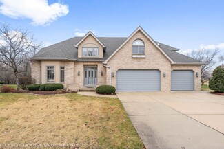342 Clare Dr, Bloomingdale, IL 60108