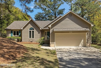 106 Live Oak Ct, Atlantic Beach, NC 28512