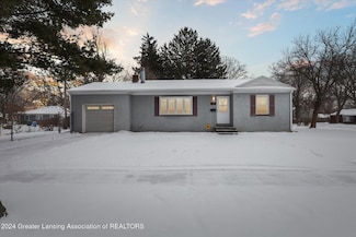 705 Maplehill Ave, Lansing, MI 48910