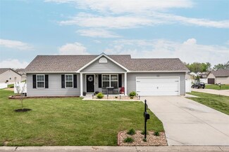 72 Swaying Pine Ln, Winfield, MO 63389