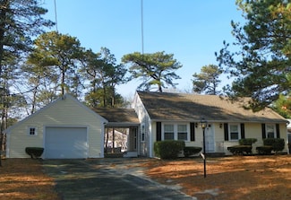 13 Sachem Village Rd, West Dennis, MA 02670