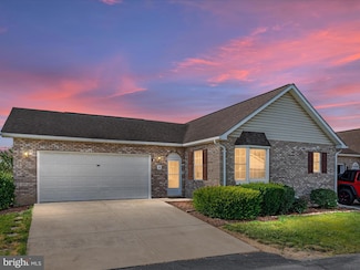 38 Tyler Cir Unit A4, Strasburg, VA 22657