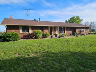 1317 Road 15, Geneva, NE 68361