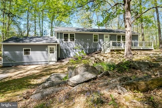 414 Panorama Dr, Martinsburg, WV 25403