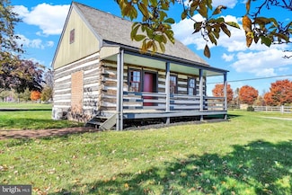 1900 Greenbriar Rd, York, PA 17404