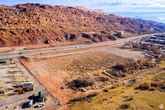 1691 N Riverview Dr, Moab, UT 84532
