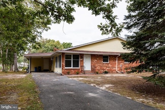 18 Cranberry Rd, Manahawkin, NJ 08050