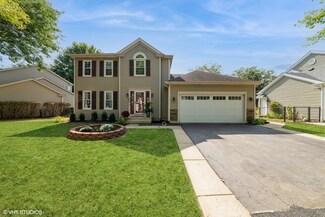 2451 Crystal Creek Ln, Elgin, IL 60124