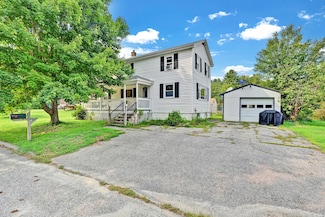 18 Swett Ave, Auburn, ME 04210