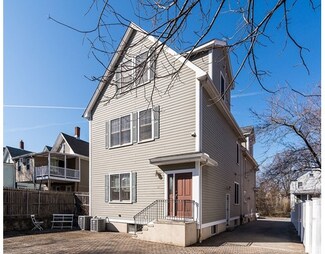 26 Court St Unit B, Newton, MA 02458