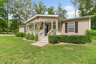 14231 Dykeland Rd, Amelia Court House, VA 23002