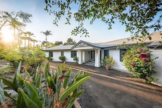 1051 W Via Rancho Pkwy, Escondido, CA 92029