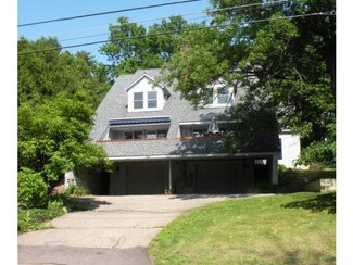 348 S Willard St Unit 2, Burlington, VT 05401