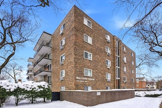 250 Ridge Ave Unit 4H, Evanston, IL 60202