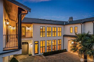 6417 108th Ave NE, Kirkland, WA 98033