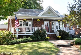 804 S Courthouse Rd, Arlington, VA 22204