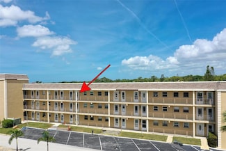 1 Boca Ciega Point Blvd Unit 212, Saint Petersburg, FL 33708