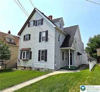 3122 S 5th Ave, Whitehall, PA 18052
