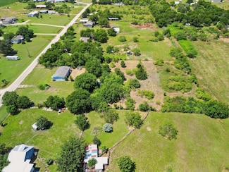 5736 Blackburn Dr, Joshua, TX 76058