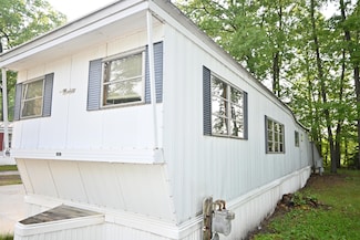 2701 Huizenga St Unit 46, Norton Shores, MI 49444