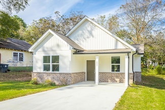 802 Mclemore St, Lafayette, GA 30728