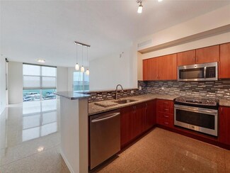 806 E Windward Way Unit 405, Lantana, FL 33462