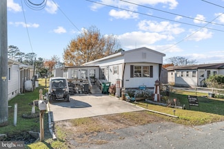 5372 Mccleary Dr, Chincoteague Island, VA 23336