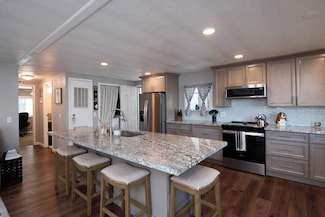 107 Schooner Ln, Modesto, CA 95356