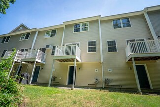 1029 S Mammoth Rd Unit 11, Manchester, NH 03109