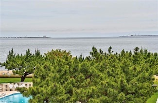 2313 Mariners Mark Way Unit 303, Virginia Beach, VA 23451