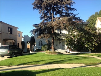 4429 Victoria Park Dr, Los Angeles, CA 90019