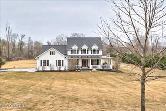 26 Picard Rd, Voorheesville, NY 12186
