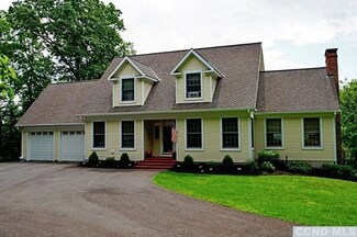 68 Dogwood Ln, Athens, NY 12015