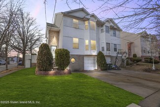 186 Thornycroft Ave, Staten Island, NY 10312
