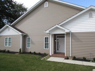 357 Villa Ridge Dr, Paducah, KY 42003