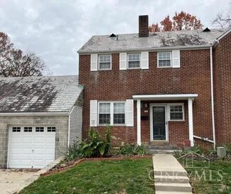 28 Burnham St, Cincinnati, OH 45218