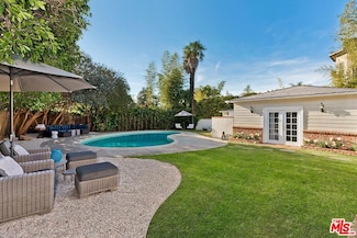 4219 Saugus Ave, Sherman Oaks, CA 91403
