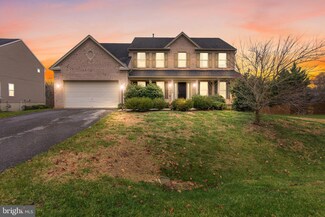 19306 Paradise Manor Dr, Hagerstown, MD 21742