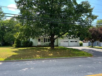 715 Hancock St, Rumford, ME 04276