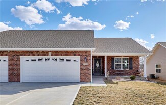 1192 Boone St, Troy, MO 63379