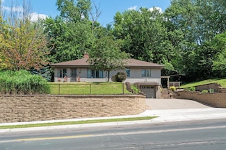 1322 Bidwell St, Saint Paul, MN 55118