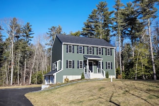 172 Precinct St, Middleborough, MA 02346