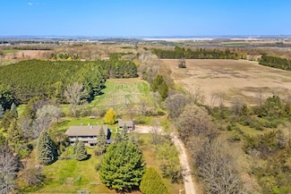W3256 Princeton Rd, Green Lake, WI 54941