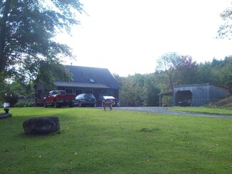 37 Town Rd, Orford, NH 03777